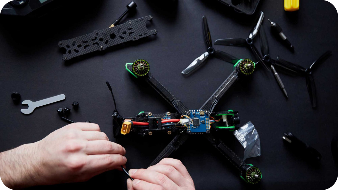 key components, and how real-time control works FPV drone